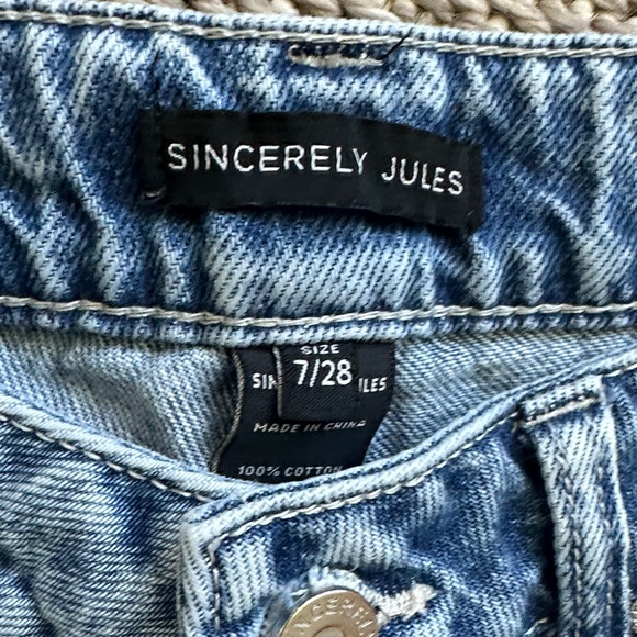 Distressed Blue Jeans - Picture 3 of 11